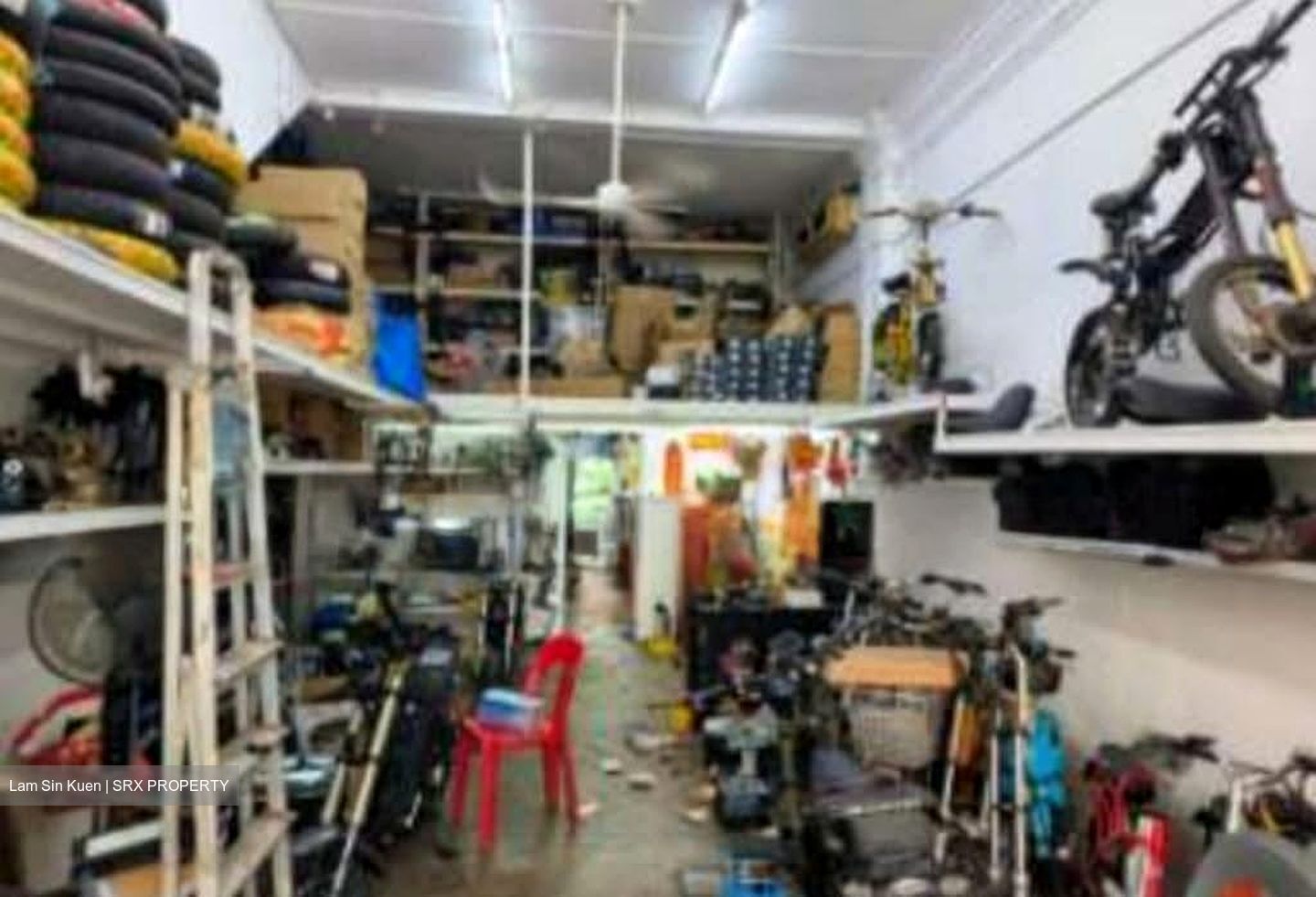 Sims Avenue (D14), Shop House #637230111